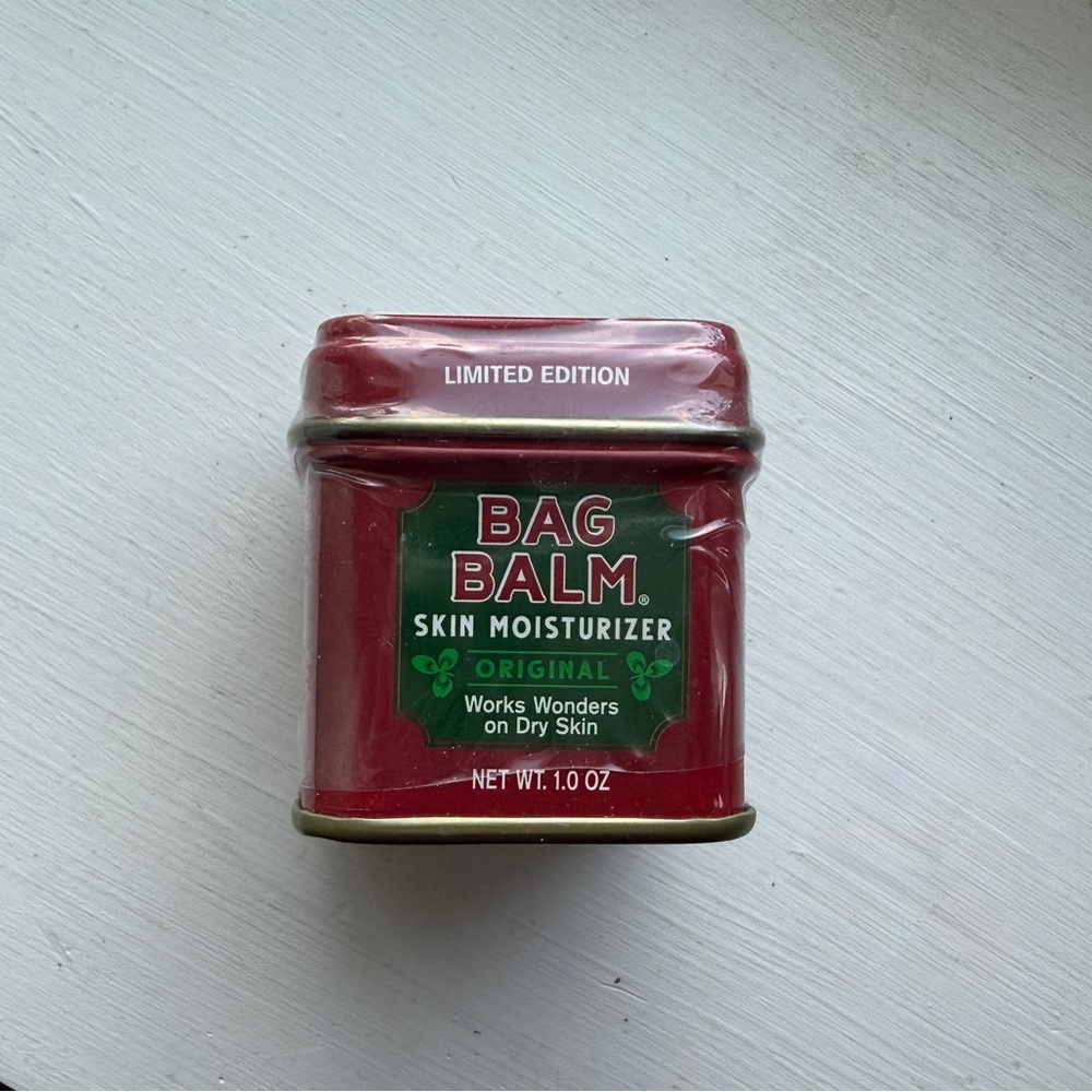 SEALED Bag Balm Skin Moisturizer Limited Edition Holiday Tin